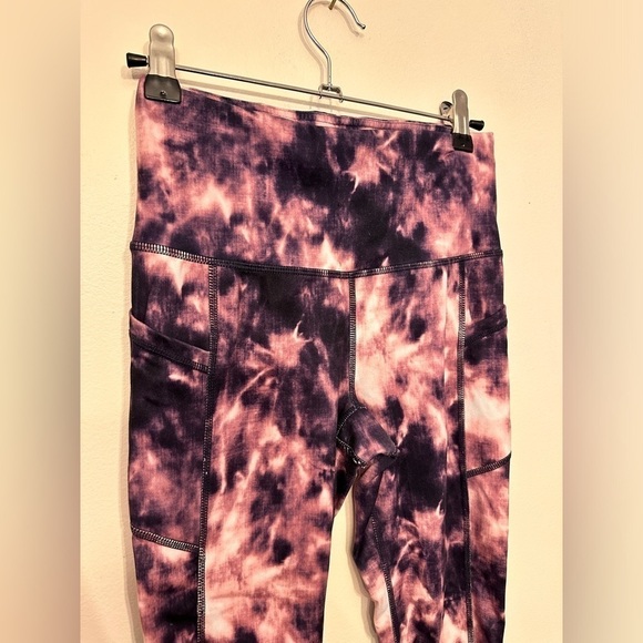 Gaiam pink and purple tie dye leggings size XS - Picture 4 of 6